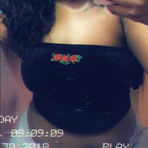 Rose black velvet crop top